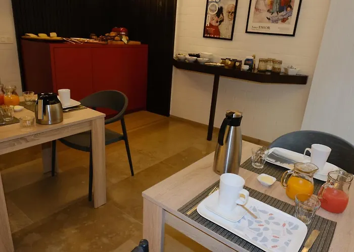 فندق مبيت وإفطار & Leon